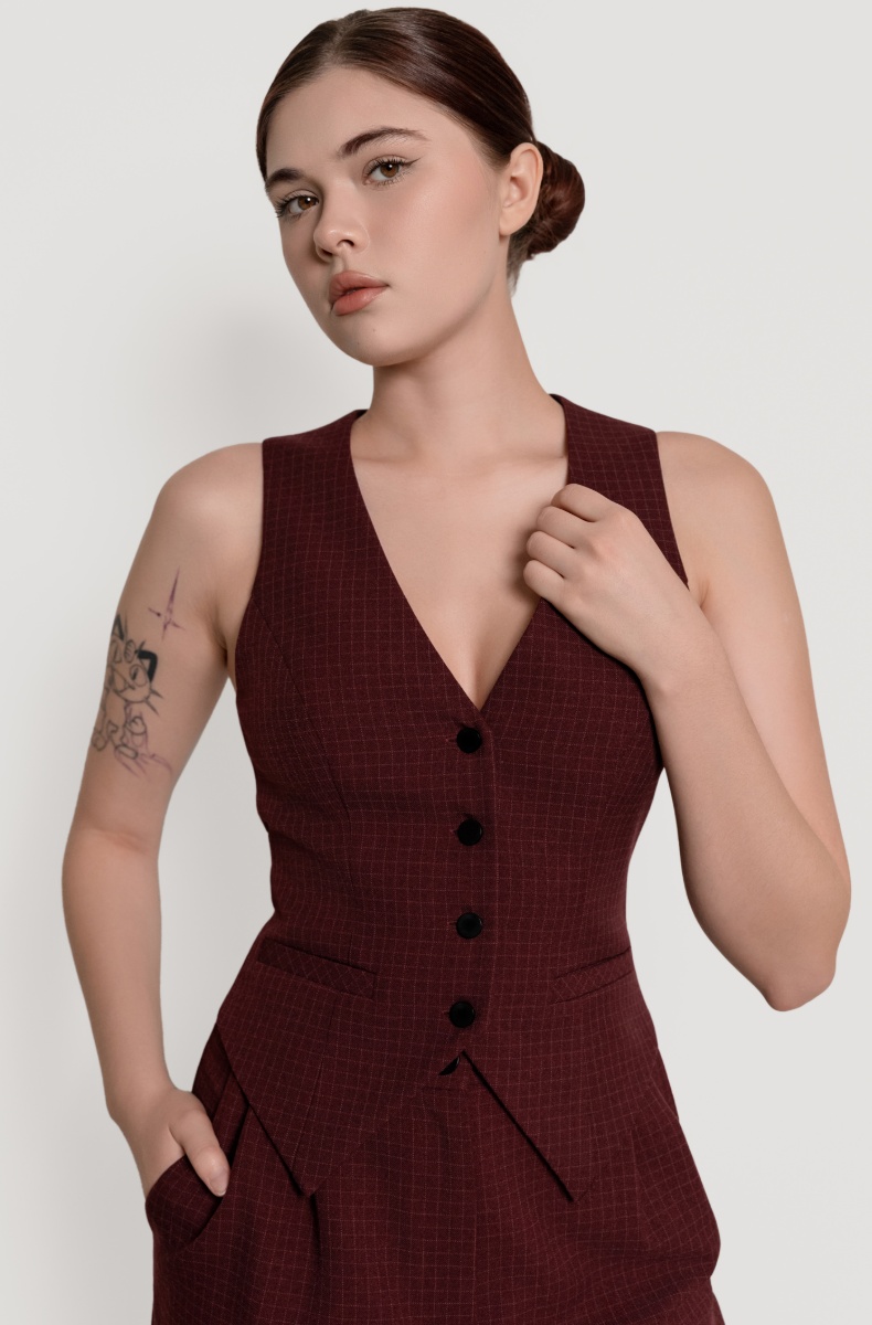 Fitted waistcoat, burgundy
