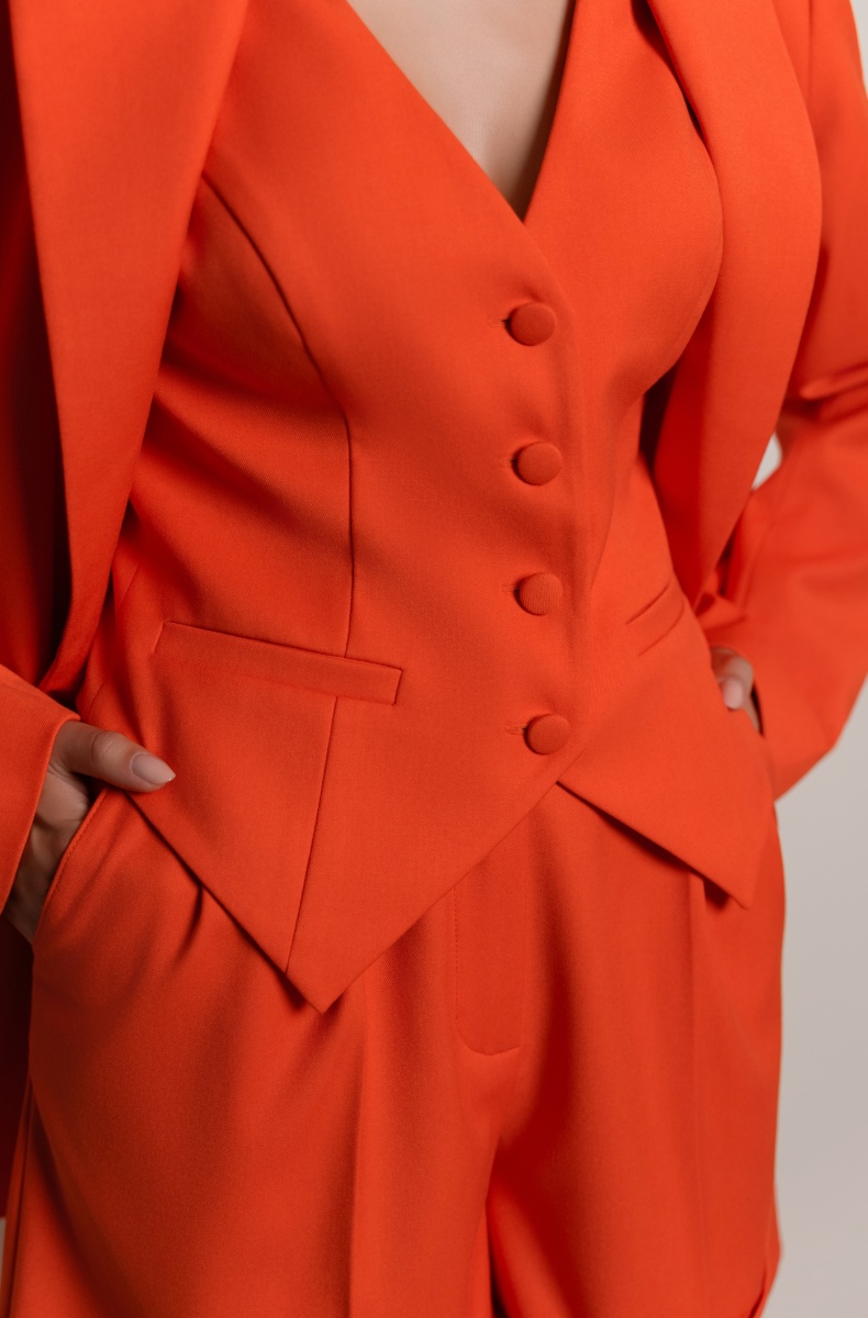 High-waisted shorts with pleats, orange