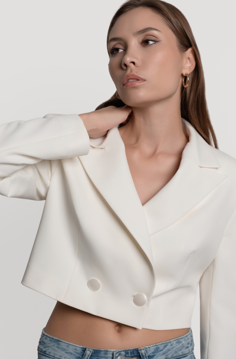 Cropped straight-cut blazer, milk white