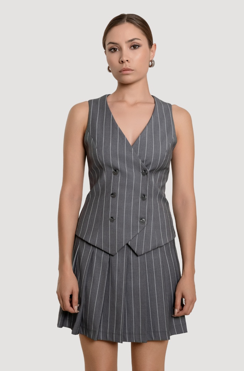 Pleated skirt, light grey pinstripe