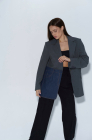 Oversized jacket with dark blue denim pocket, light grey